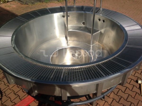 dc23c8f6164c9668cfff350a90d7b997